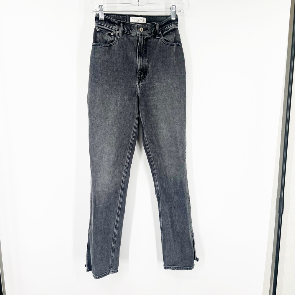 Abercrombie & Fitch Curve Love ‘90s Straight Jeans Ultra High Rise Ankle Slits
